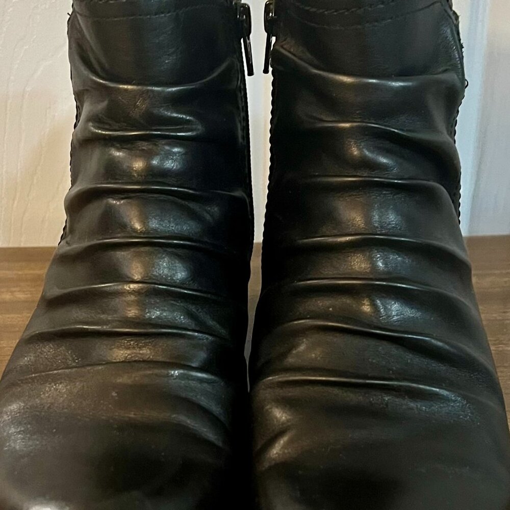 Rockport Brynn Black Leather Booties - Picture 2 of 8